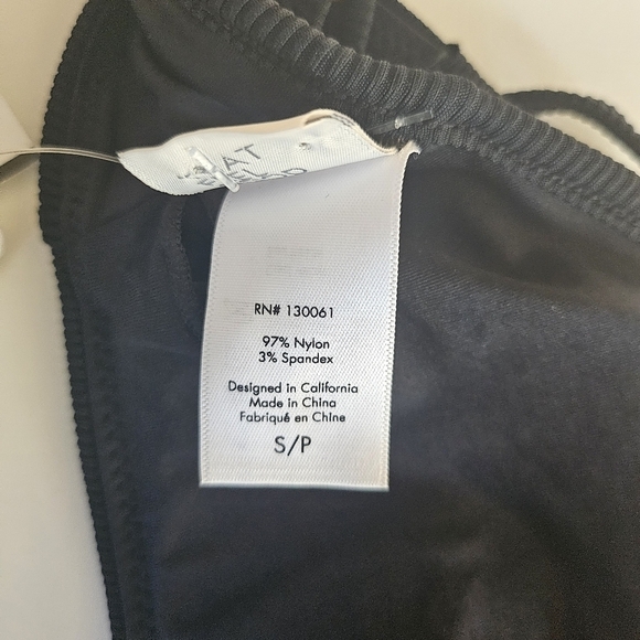 New L*Space Ribbed Helena Black Swim Bikini Top NWT Small - Picture 9 of 9